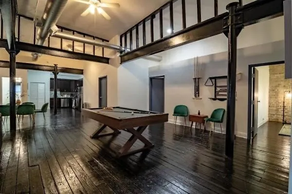 Luxury 5br South Loop, Mccormick Place, Pool Table Chicago